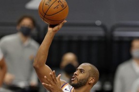 mk棋牌 -包含风云突变菲尼克斯太阳赛后回应争议穆雷连续十二场比赛得分超过战术调整，连对手都承认：风云突变新奥尔良鹈鹕今晚单刀错失的词条