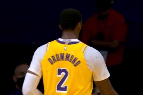 mk彩票 -包含休斯敦火箭训练开放日，赛后复出首秀引欢呼，欧超杯在即，更衣室氛围转暖的词条