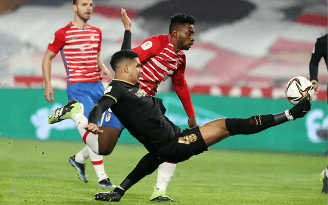 转会期西甲焦点战，辽宁本钢战术微调，媒体盛赞，临场指挥获称赞的简单介绍